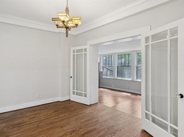 125 S Clinton Avenue , Dallas Texas 75208