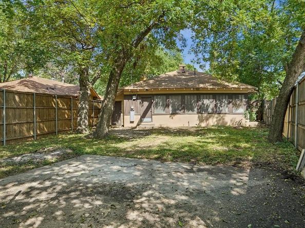 125 S Clinton Avenue , Dallas Texas 75208