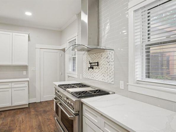 125 S Clinton Avenue , Dallas Texas 75208