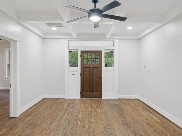 125 S Clinton Avenue , Dallas Texas 75208