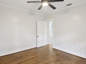 125 S Clinton Avenue , Dallas Texas 75208