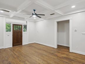125 S Clinton Avenue , Dallas Texas 75208