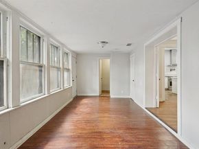 125 S Clinton Avenue , Dallas Texas 75208