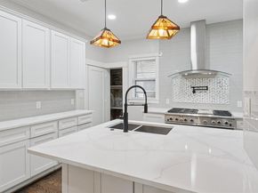 125 S Clinton Avenue , Dallas Texas 75208