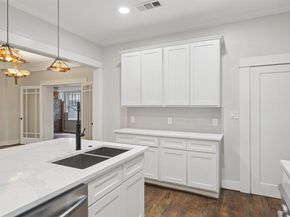 125 S Clinton Avenue , Dallas Texas 75208
