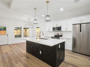 1310 E Myrtle Street , Fort Worth Texas 76104