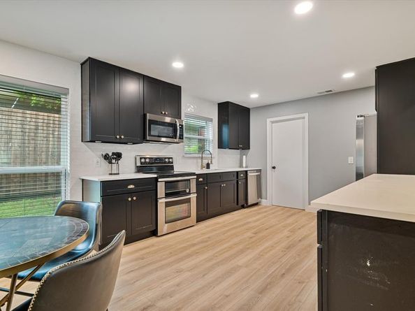 2833  Meadowbrook Drive , Plano Texas 75075