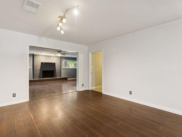 1814  Dogwood Drive , Arlington Texas 76012