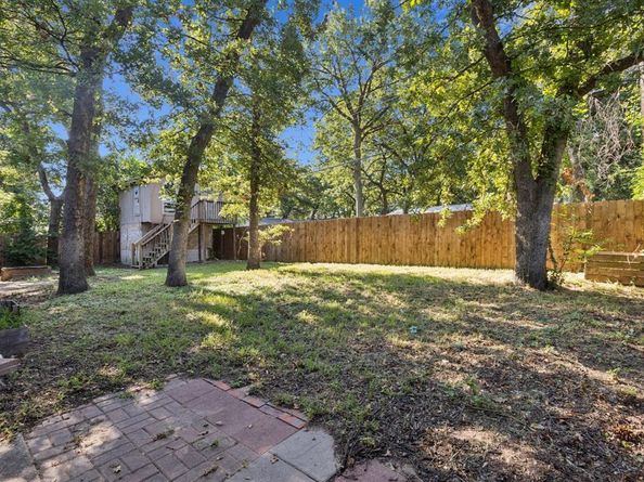 1814  Dogwood Drive , Arlington Texas 76012