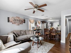 509 E Mason Street , Fort Worth Texas 76110
