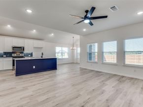 1525 N Carolina Avenue , Lancaster Texas 75134