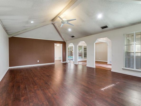 1505  Meadow Glen Street , Richardson Texas 75081