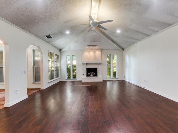 1505  Meadow Glen Street , Richardson Texas 75081