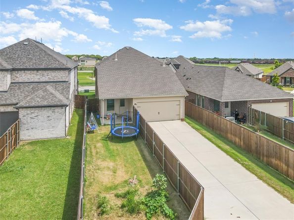 1309  Canuela Way , Justin Texas 76247