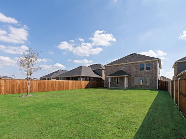 3109  Arthurdale Street , Celina Texas 75009