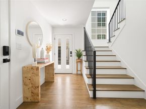 4113  Holland Avenue  102, Dallas Texas 75219