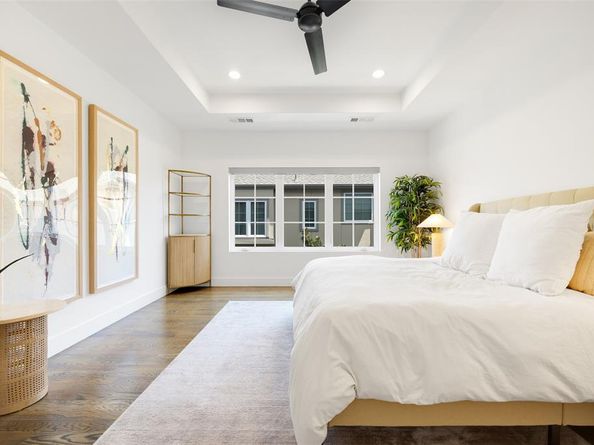 4113  Holland Avenue  102, Dallas Texas 75219
