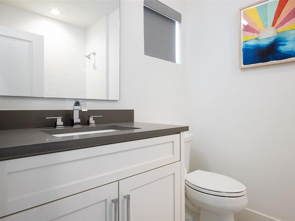 4113  Holland Avenue  102, Dallas Texas 75219