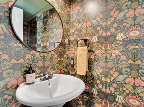 4310  Bowser Avenue  105, Dallas Texas 75219