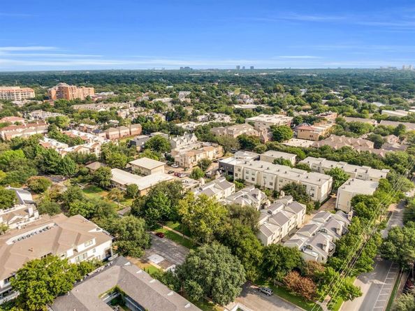 4310  Bowser Avenue  105, Dallas Texas 75219