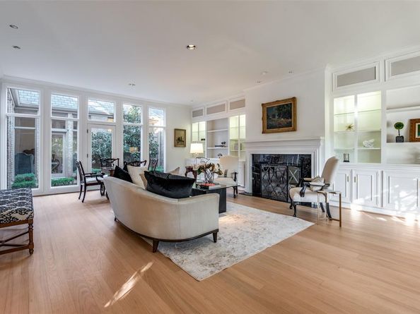 5865  Farquhar Lane , Dallas Texas 75209