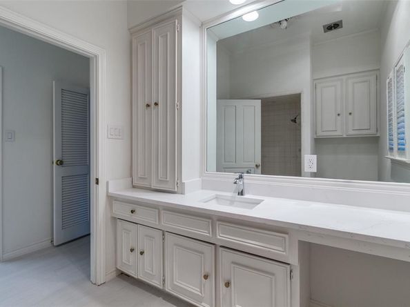 5865  Farquhar Lane , Dallas Texas 75209