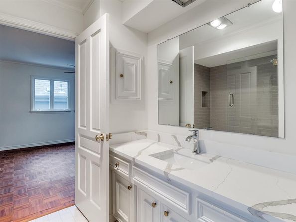 5865  Farquhar Lane , Dallas Texas 75209