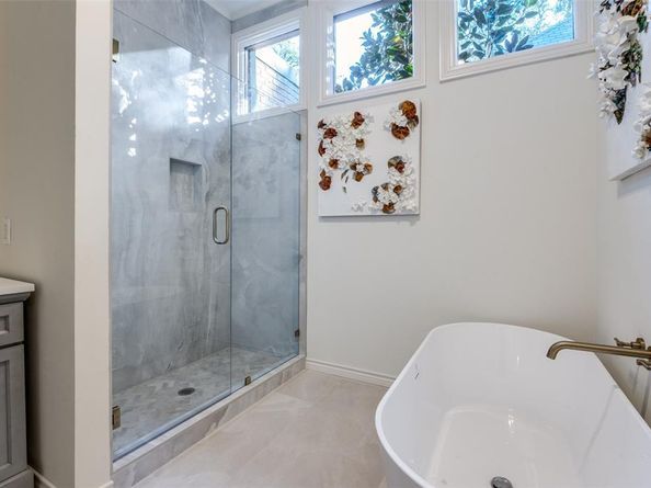 5865  Farquhar Lane , Dallas Texas 75209