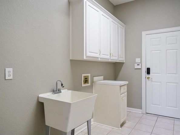 7509  Stone Hill Court , Garland Texas 75044