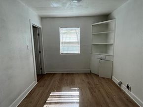3711  Guaranty Street , Dallas Texas 75215