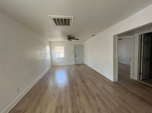 3711  Guaranty Street , Dallas Texas 75215