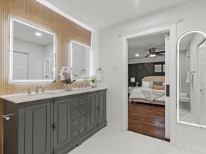 5615  Hillcroft Street , Dallas Texas 75227