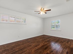 5615  Hillcroft Street , Dallas Texas 75227
