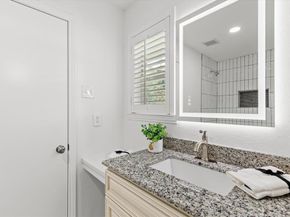 5615  Hillcroft Street , Dallas Texas 75227