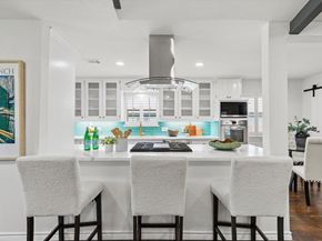 5615  Hillcroft Street , Dallas Texas 75227