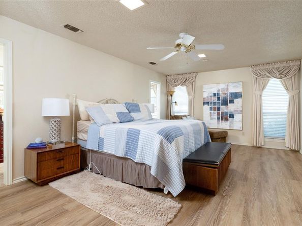 6921  Tumbling Trail , Fort Worth Texas 76116