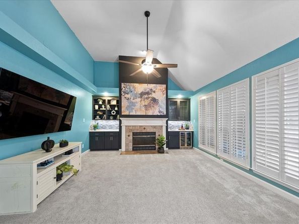 6211  Fox Hunt Drive , Arlington Texas 76001