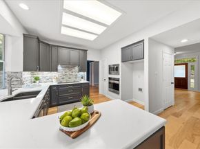 6211  Fox Hunt Drive , Arlington Texas 76001