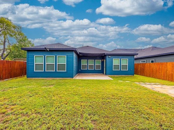 3008  Walker Street , Fort Worth Texas 76105