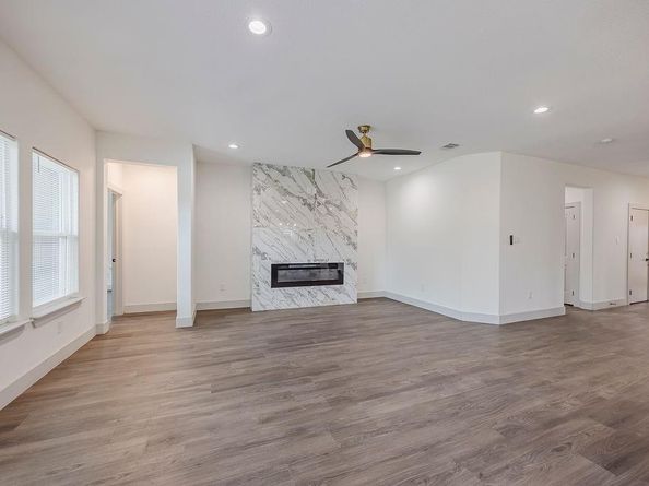 3008  Walker Street , Fort Worth Texas 76105