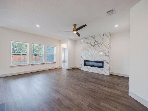 3008  Walker Street , Fort Worth Texas 76105