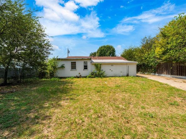 6518  Meade Street , Dallas Texas 75232