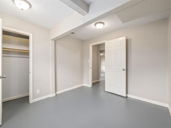 6518  Meade Street , Dallas Texas 75232
