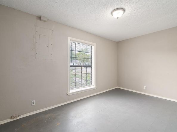 6518  Meade Street , Dallas Texas 75232