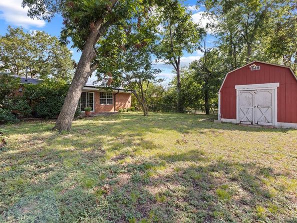 3721  Nabholtz Lane , Mesquite Texas 75150