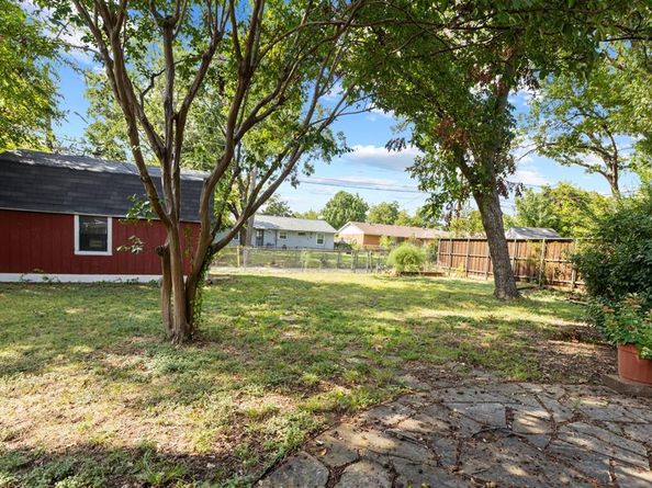 3721  Nabholtz Lane , Mesquite Texas 75150