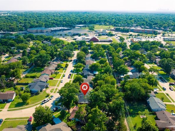 3721  Nabholtz Lane , Mesquite Texas 75150