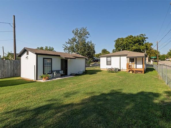 3224 N Hampton Street , Fort Worth Texas 76106