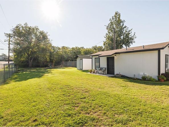 3224 N Hampton Street , Fort Worth Texas 76106