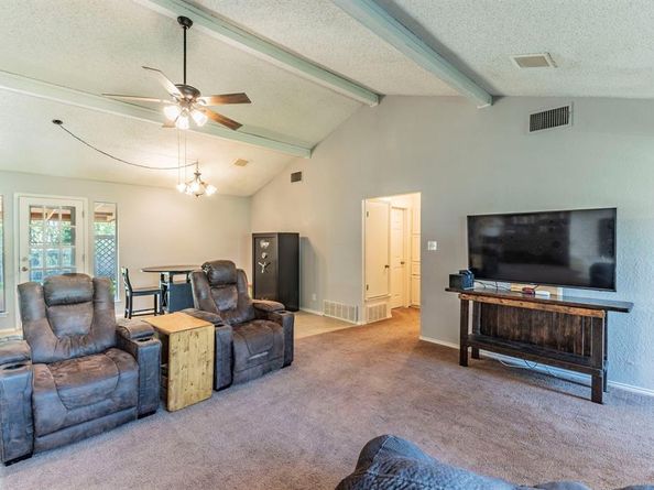 901  Cottonwood Trail , Benbrook Texas 76126